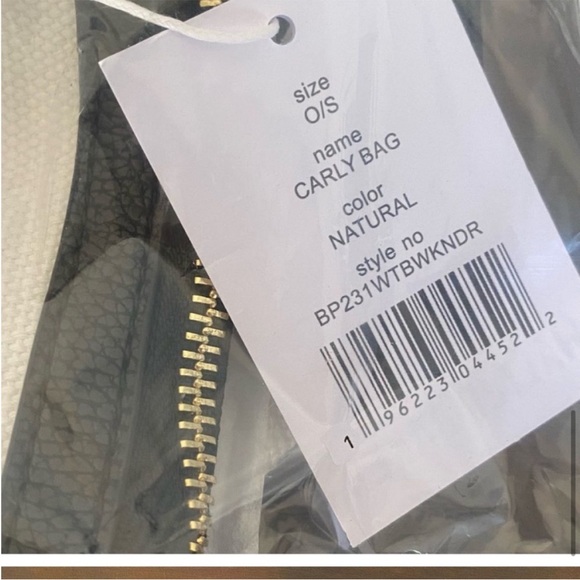 NWT Walter Baker Carly white Canvas and Vegan Leather Tote - Picture 5 of 7